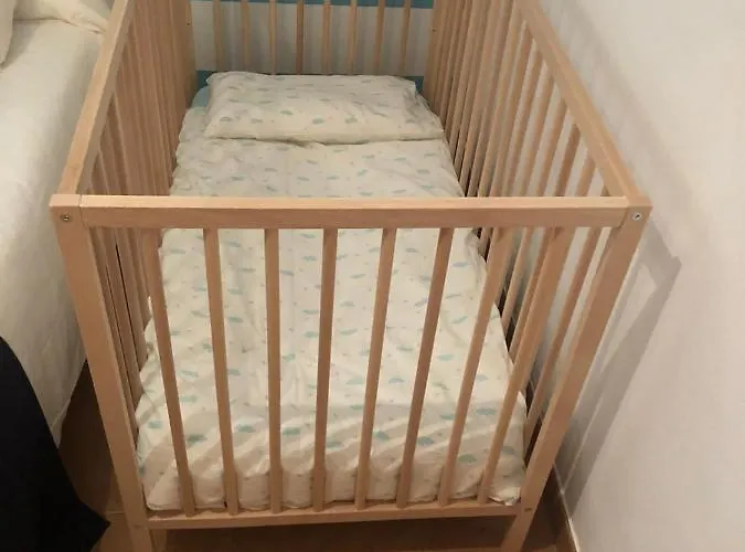 Roque Del Lanzarote Disconnection Near Of The Sea 奥尔索拉